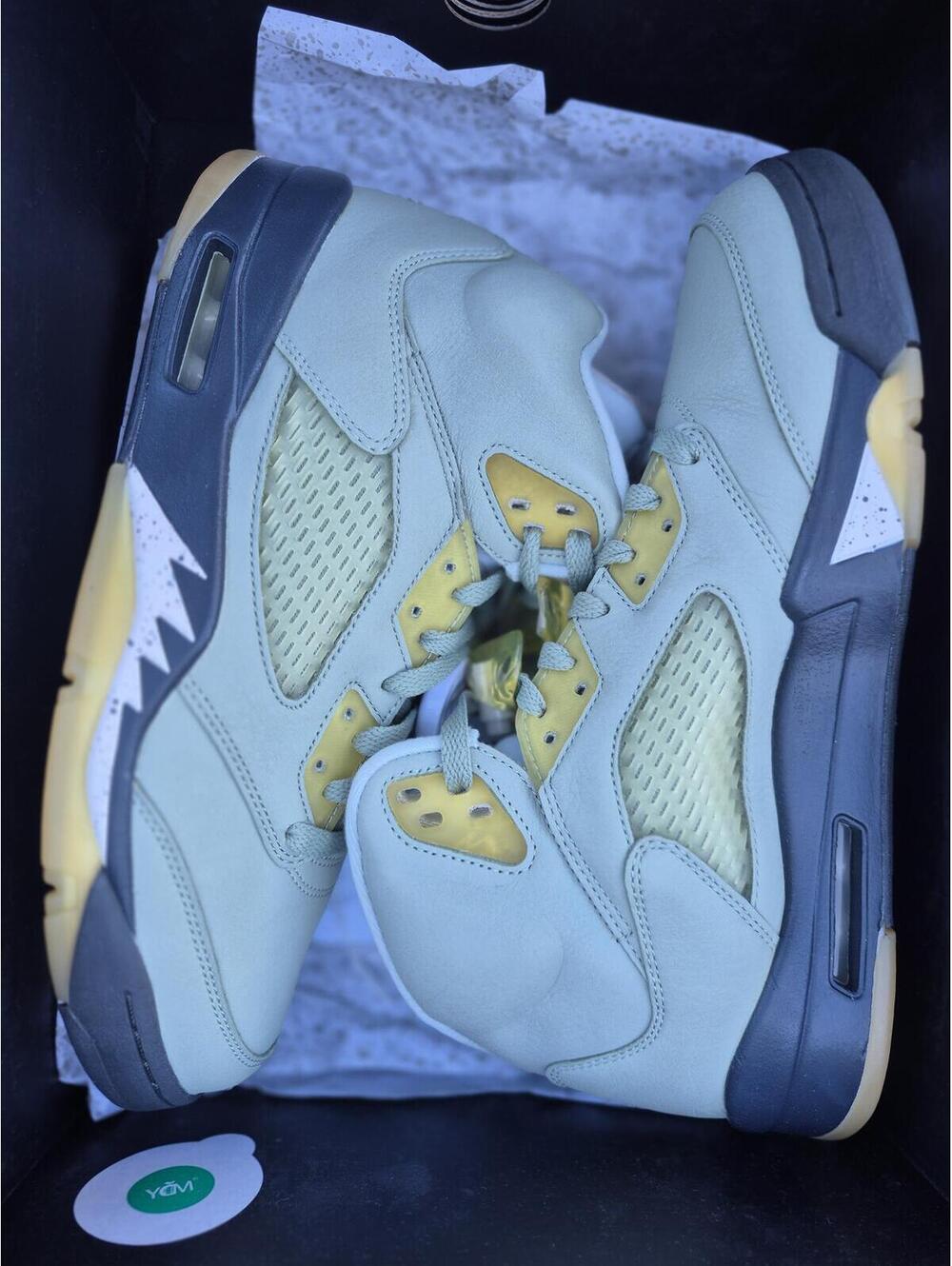 Jordan 5 Retro Jade Horizon Size 10.5 Mens used in OG Box